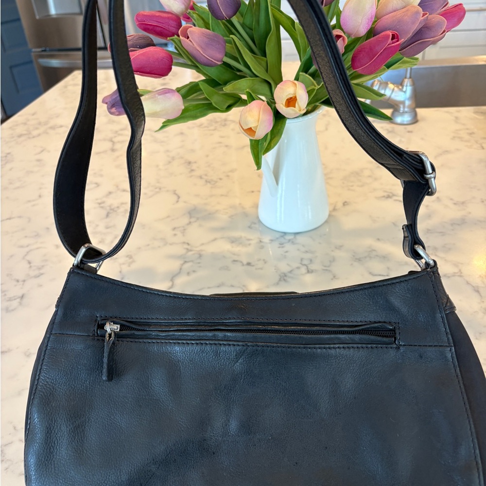 Vintage Fossil Classic Black Leather Shoulder Bag